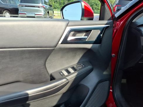 Used 2022 Mitsubishi Outlander SE FWD image 3