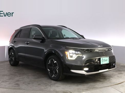 Used 2023 Kia Niro Wave FWD image 13