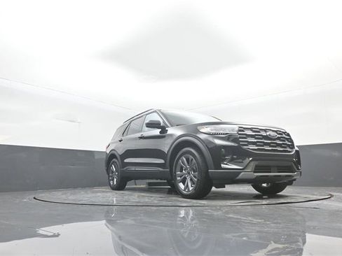 New 2026 Ford Explorer Active w/ Active Comfort Package image 25