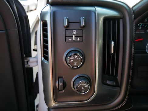 Used 2016 Chevrolet Silverado 1500 LTZ Z71 w/ LTZ Plus Package AWD/4WD image 15