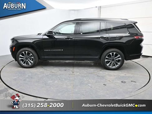 Used 2024 Jeep Grand Cherokee L Overland w/ Trailer Tow Package image 13