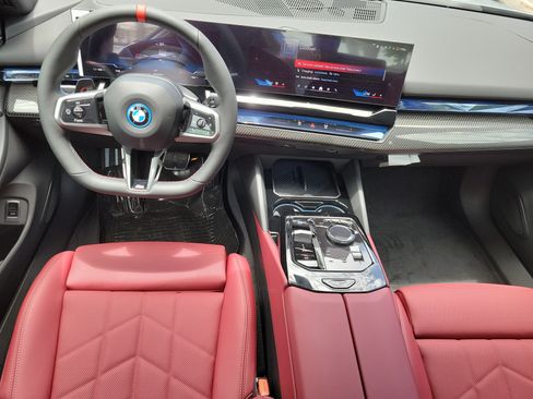 New 2026 BMW i5 M60 AWD/4WD image 10