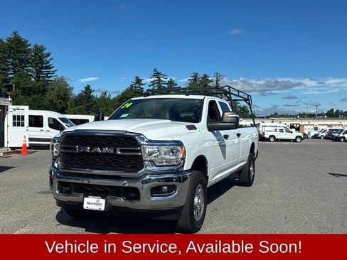 Used 2024 RAM 2500 Tradesman w/ Chrome Appearance Group AWD/4WD image 3