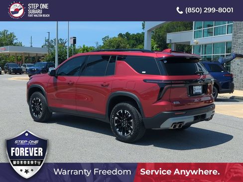 Used 2024 Chevrolet Traverse Z71 w/ Enhanced Driving Package AWD/4WD image 5