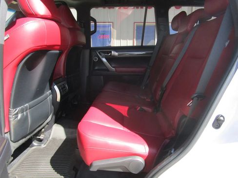 Used 2021 Lexus GX 460 Luxury w/ Off Road Package AWD/4WD image 13