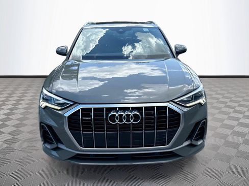 Used 2023 Audi Q3 2.0T Premium w/ Convenience Package AWD/4WD image 2