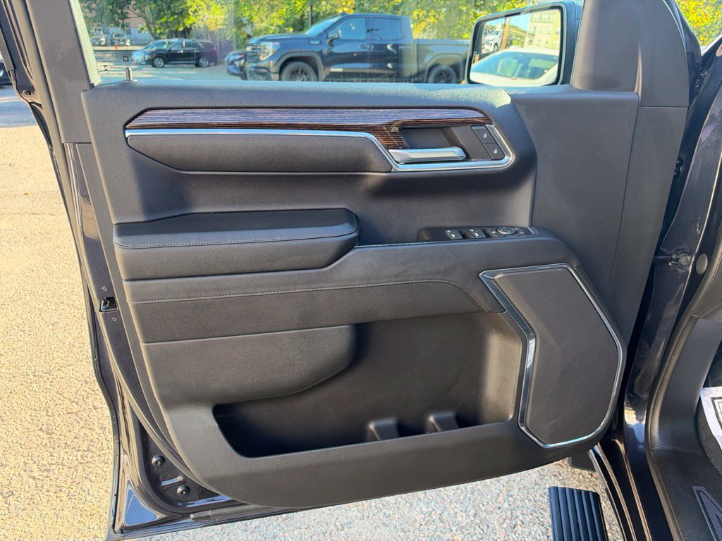 Used 2023 GMC Sierra 1500 Elevation AWD/4WD image 11