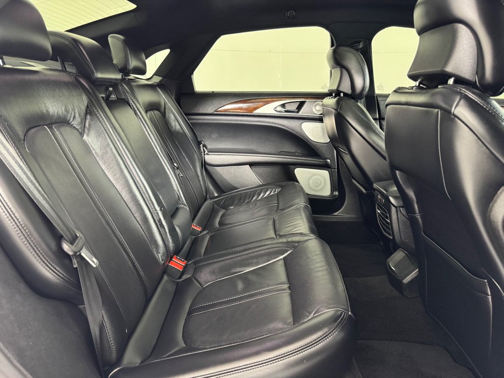 Used 2019 Lincoln MKZ Reserve w/ Luxury Package AWD/4WD image 23
