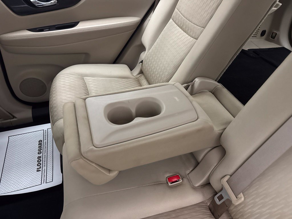 Used 2017 Nissan Rogue S FWD image 27
