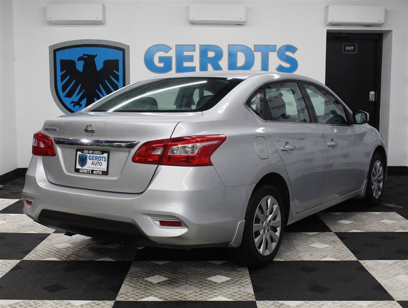 Used 2017 Nissan Sentra S FWD image 4