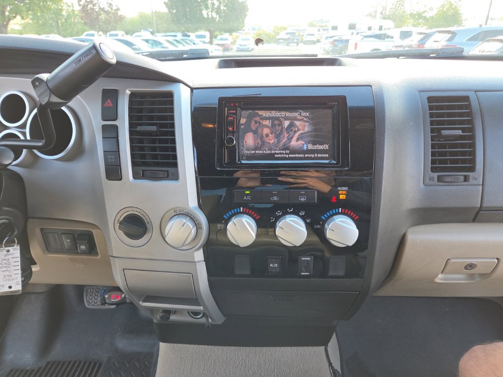 Used 2008 Toyota Tundra 4x4 CrewMax w/ Tow Pkg image 21