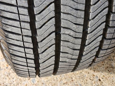 Used 2026 Chevrolet Traverse LT image 11