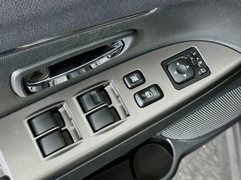 Used 2025 Mitsubishi Outlander Sport ES image 15