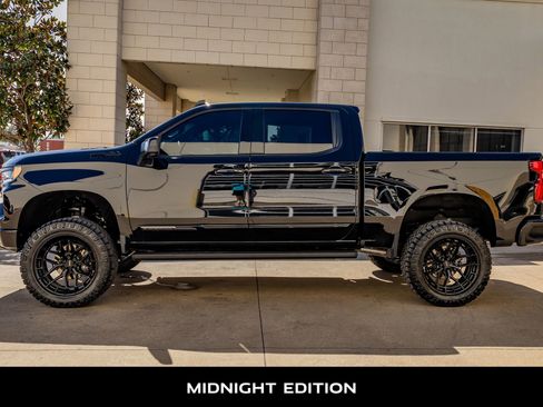 Used 2026 Chevrolet Silverado 1500 High Country w/ Midnight Edition AWD/4WD image 6