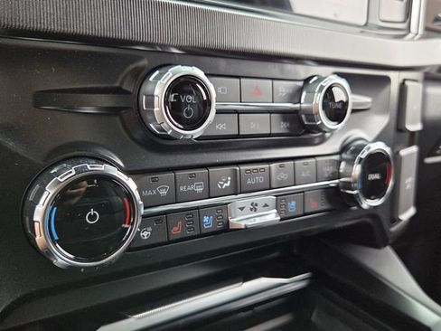 New 2026 Ford F250 Platinum image 19