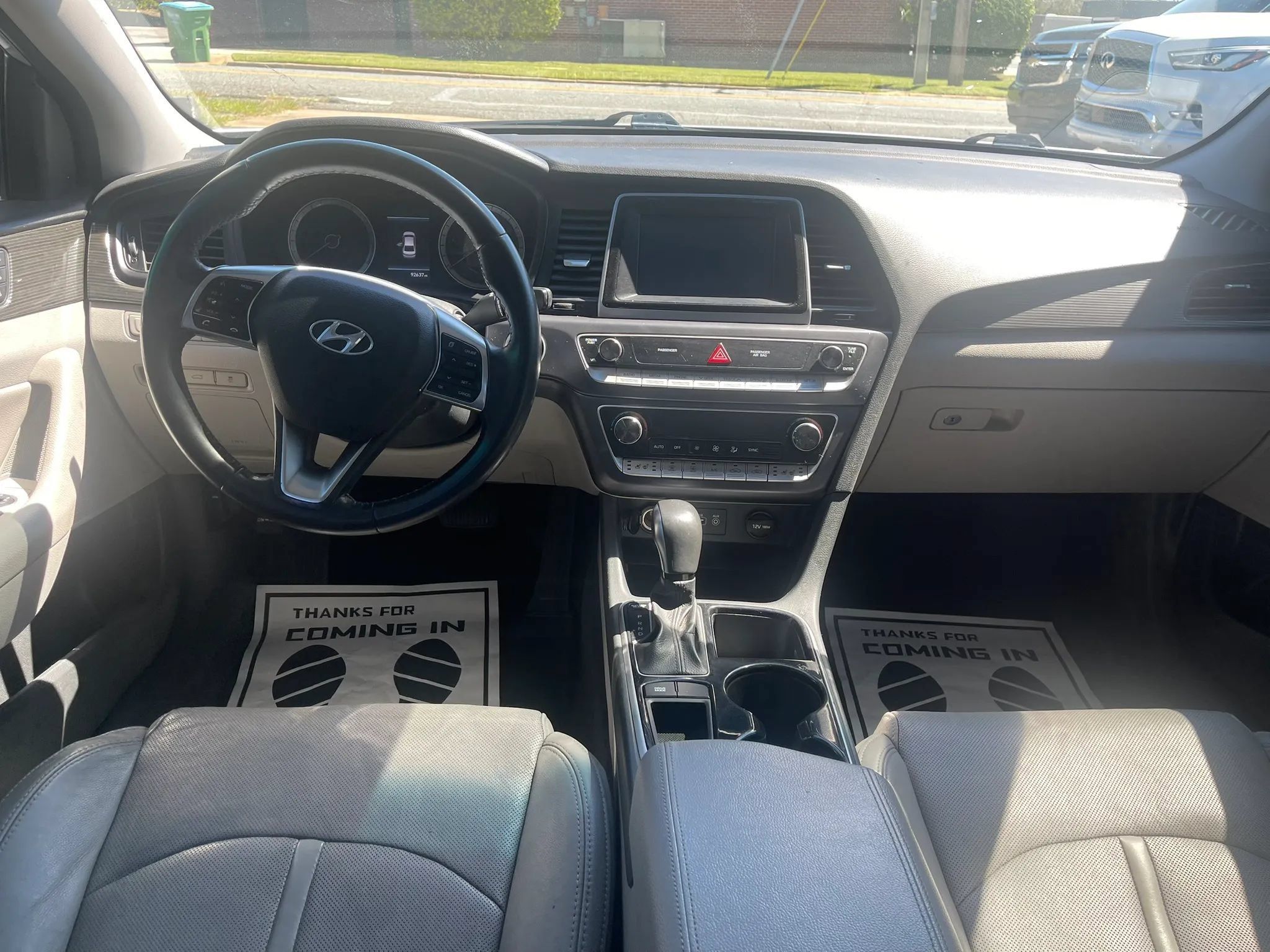 Used 2018 Hyundai Sonata Limited w/ Cargo Package FWD image 9