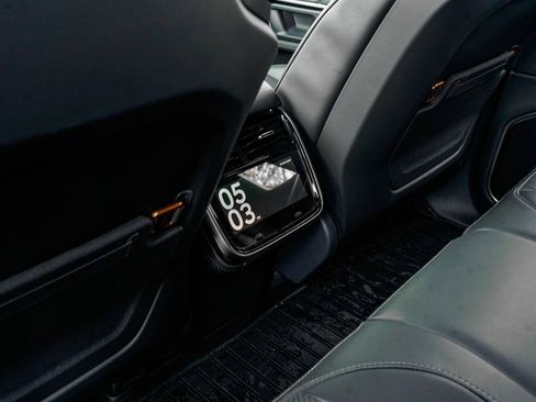 Used 2022 Rivian R1T Adventure image 17