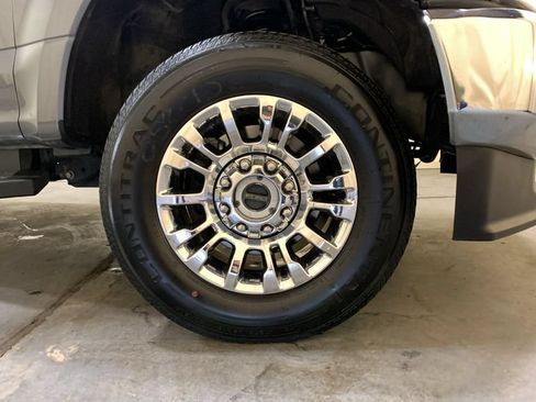 Used 2022 Ford F350 XLT w/ XLT Premium Package AWD/4WD image 9
