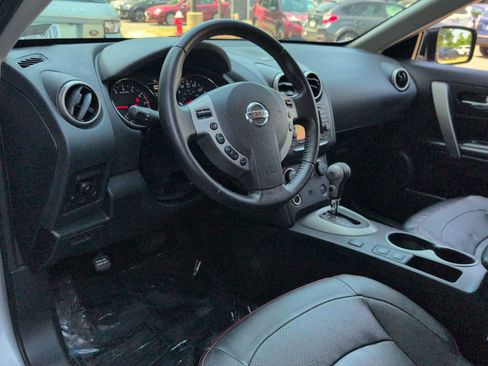 Used 2013 Nissan Rogue SL AWD/4WD image 10
