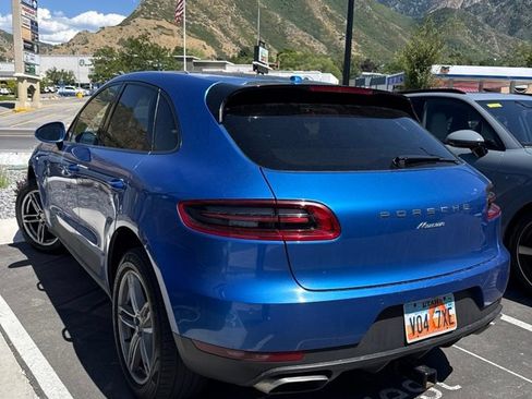 Certified 2017 Porsche Macan AWD/4WD image 7