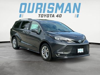 New 2025 Toyota Sienna XLE