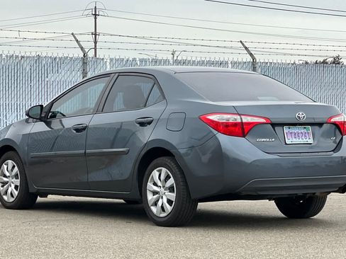 Used 2016 Toyota Corolla LE FWD image 5
