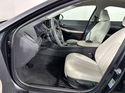 Used 2023 Hyundai Sonata Blue FWD image 11