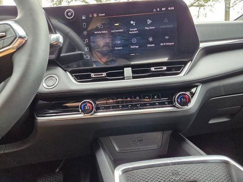 New 2026 Chevrolet Equinox LT w/ Convenience Package II AWD/4WD image 26