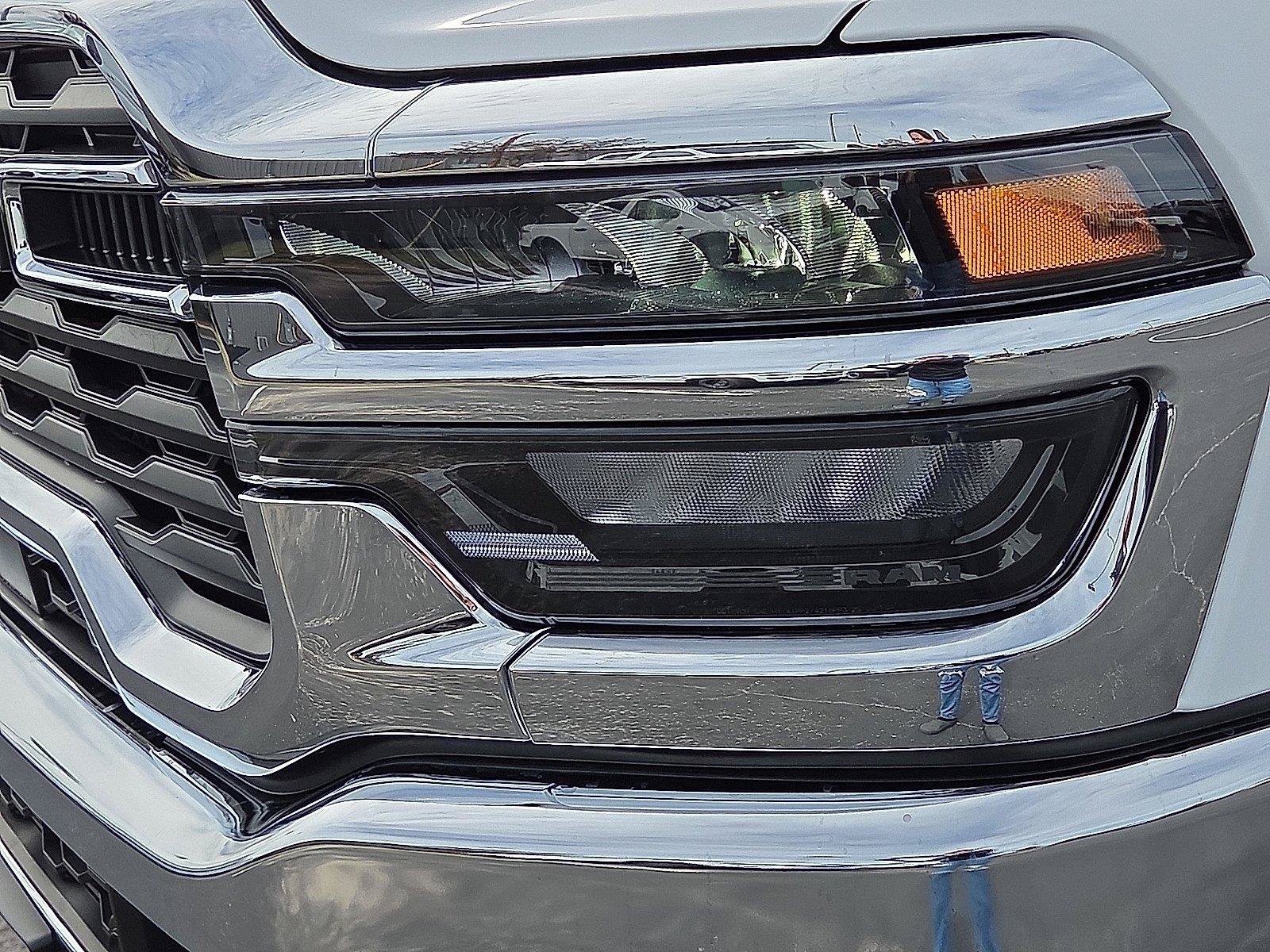 Used 2025 RAM 2500 Tradesman AWD/4WD image 4