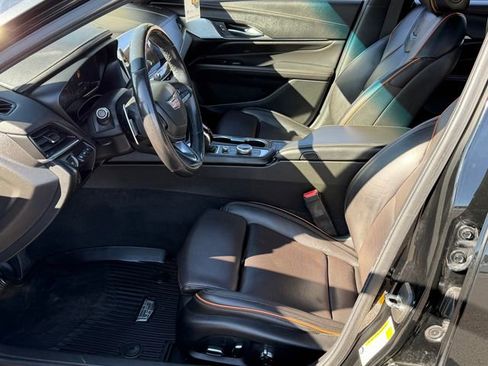 Used 2021 Cadillac CT4 V w/ Technology Package image 22