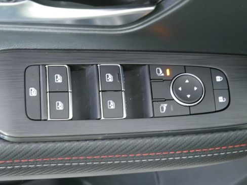 Used 2025 Nissan Kicks SR w/ SR Premium Package AWD/4WD image 21