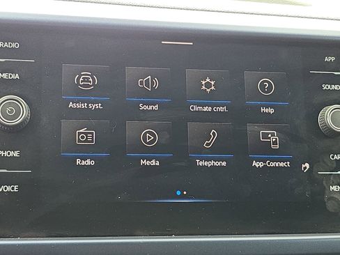 Certified 2024 Volkswagen Taos SE image 20