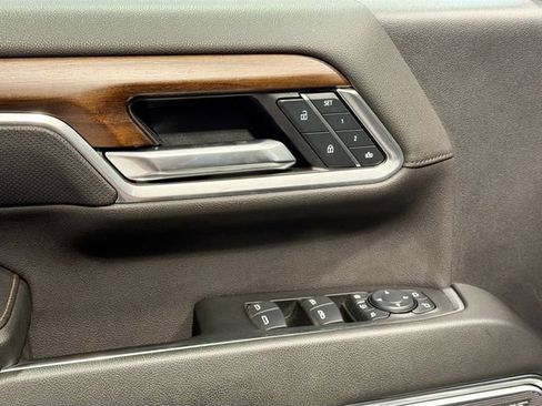 Certified 2025 Chevrolet Silverado 3500 High Country w/ High Country Premium Package AWD/4WD image 15