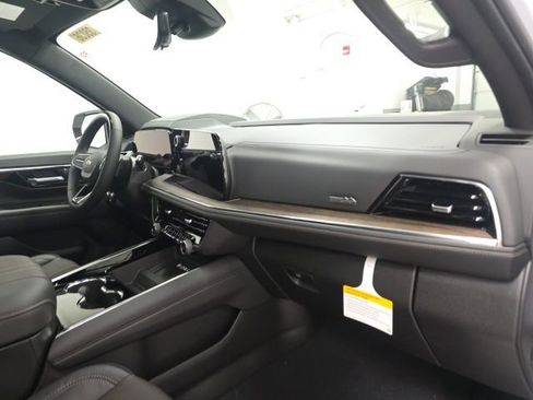 New 2026 Chevrolet Tahoe High Country image 32