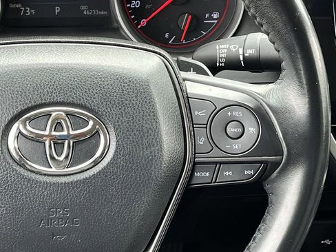 Used 2023 Toyota Camry XSE FWD image 14
