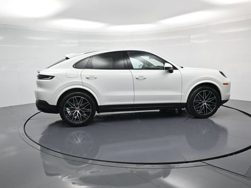 Certified 2026 Porsche Cayenne Coupe AWD/4WD image 31