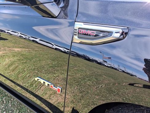New 2026 GMC Yukon XL AT4 w/ AT4 Premium Plus Package AWD/4WD image 10