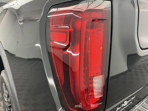 Used 2020 GMC Sierra 2500 AT4 w/ AT4 Premium Package image 18
