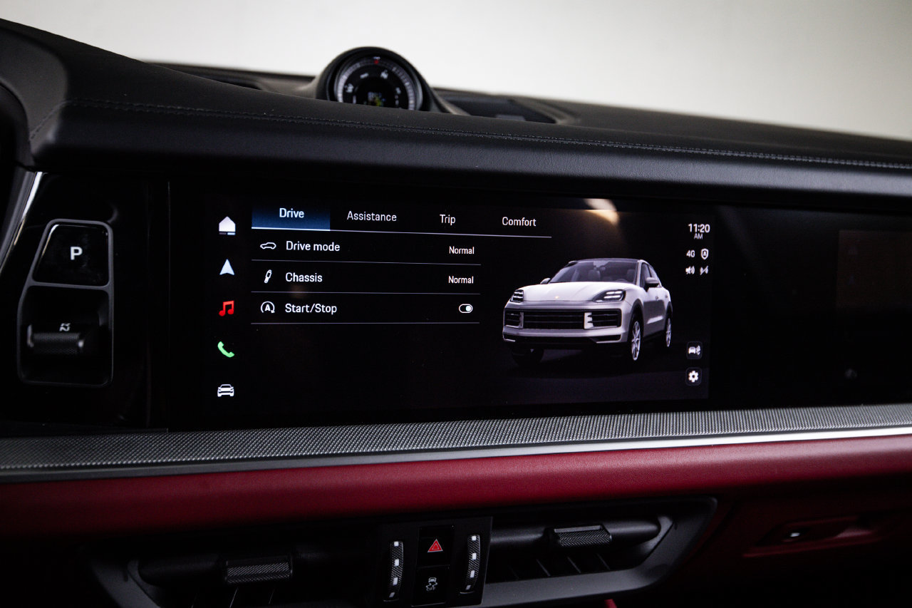 Certified 2026 Porsche Cayenne S AWD/4WD image 18