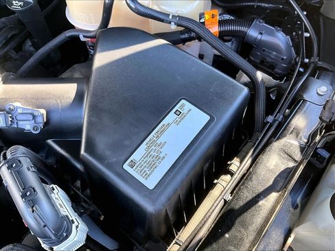 Used 2019 Chevrolet Silverado 1500 LT w/ All-Star Edition image 34