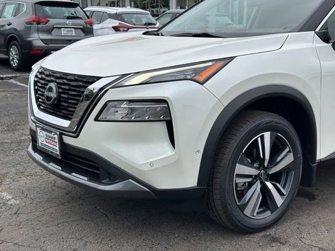 Used 2023 Nissan Rogue SL w/ SL Premium Package AWD/4WD image 8