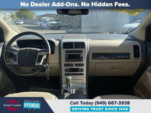 Used 2010 Lincoln MKX 2WD image 12