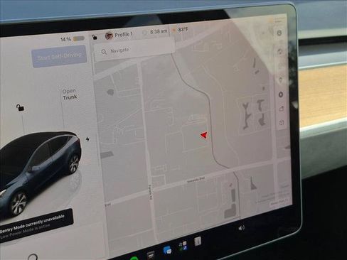 Used 2024 Tesla Model Y Long Range AWD/4WD image 13