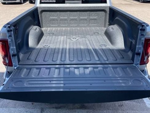 New 2026 RAM 2500 Laramie AWD/4WD image 13