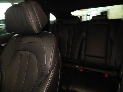 Used 2019 BMW X6 xDrive35i w/ M Sport Package image 28