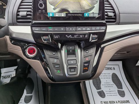New 2026 Honda Odyssey Touring image 21