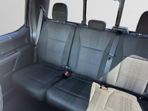 Used 2018 Ford F150 XLT w/ Equipment Group 302A Luxury AWD/4WD image 15
