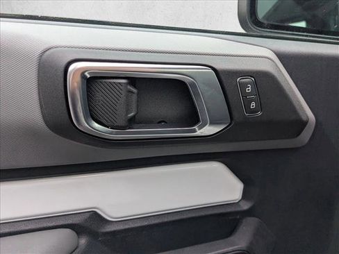 Used 2022 Ford Bronco 2-Door image 11
