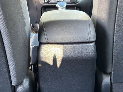 Used 2025 Kia Soul LX w/ LX Technology Package image 23