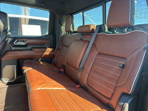 Used 2023 GMC Sierra 1500 Denali Ultimate image 12